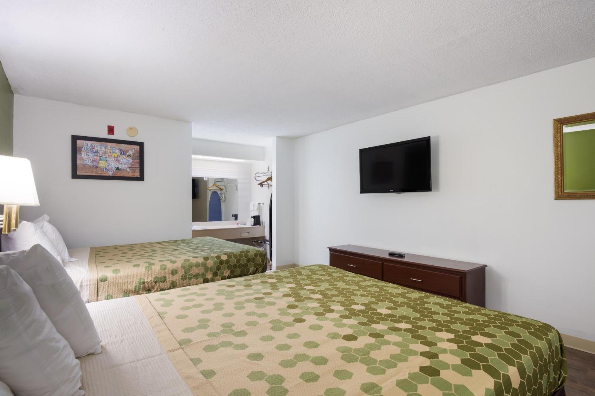 Econo Lodge Inn & Suites East Ноксвил Екстериор снимка