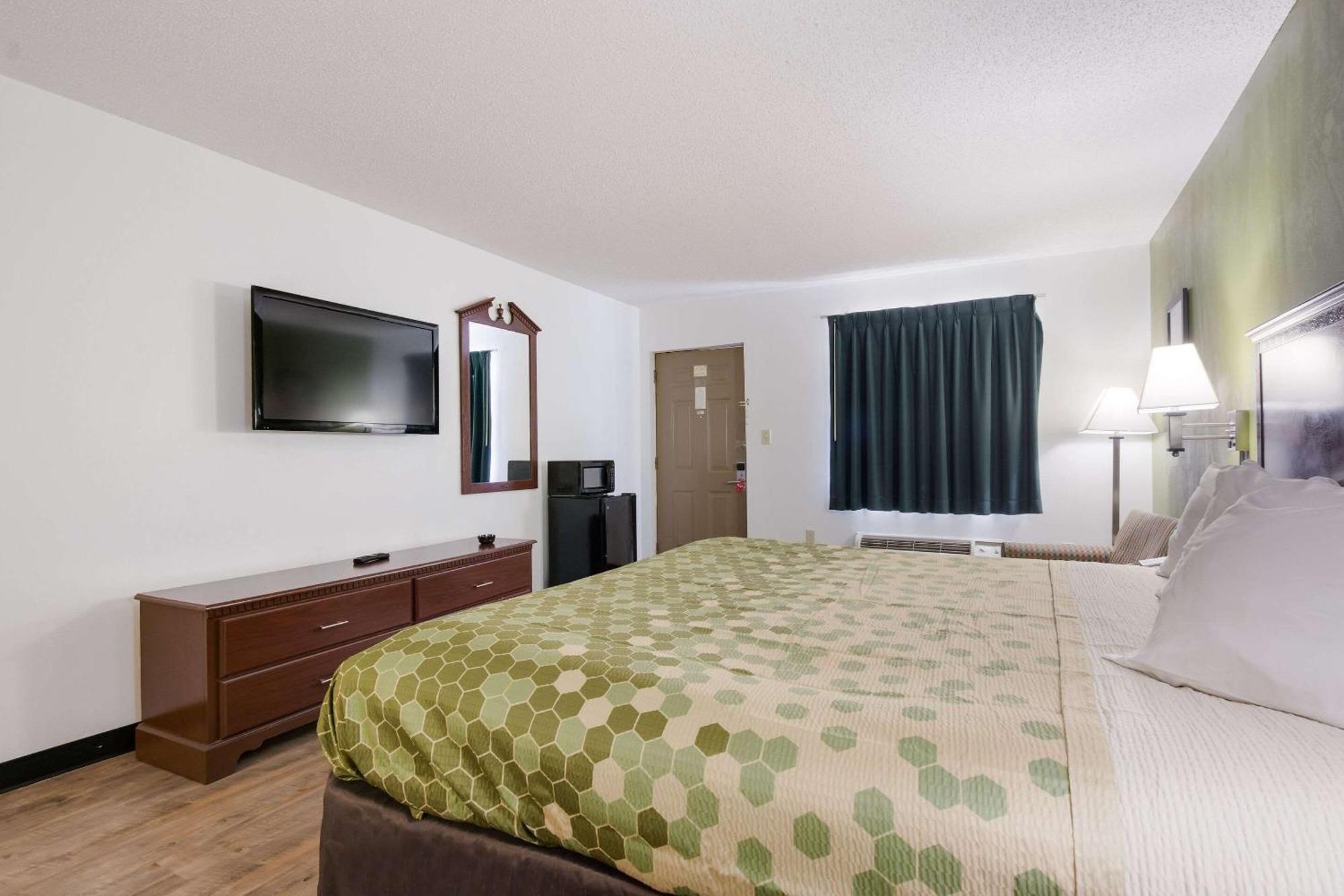 Econo Lodge Inn & Suites East Ноксвил Екстериор снимка