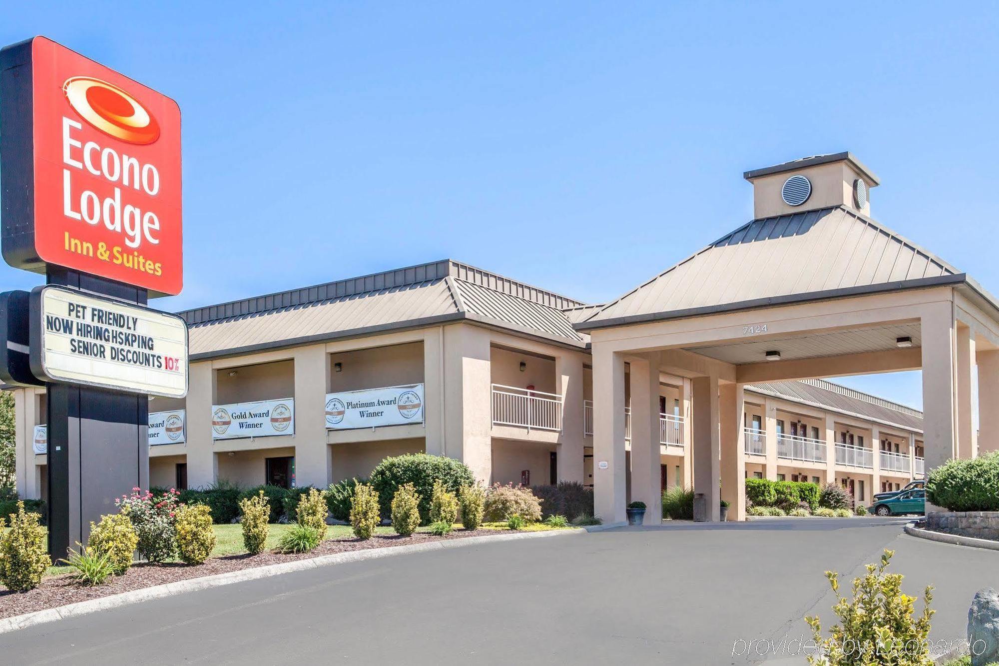 Econo Lodge Inn & Suites East Ноксвил Екстериор снимка